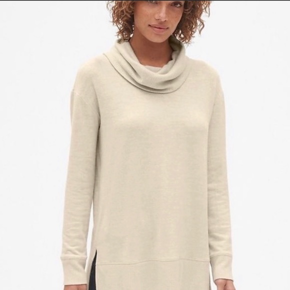 GAP Tops - GUC GAP softspun tunic - size small